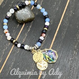 Aquamarine and maxi charms bohemian bracelet